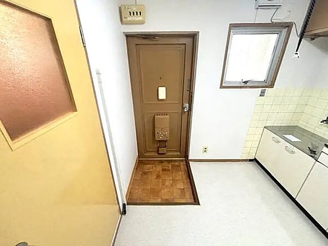 西灘マンションの玄関写真