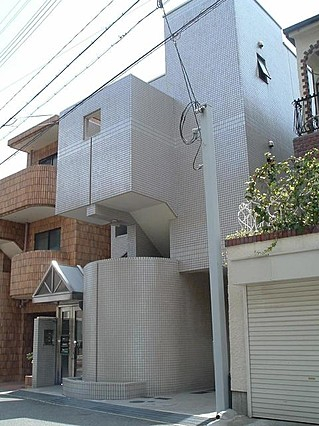 ロイヤルメゾン岡本III
