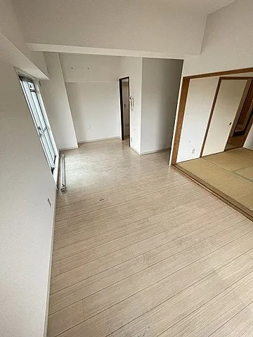 プライムレジデンス西宮の居間写真