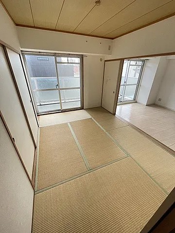 プライムレジデンス西宮の居間写真
