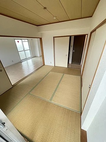 プライムレジデンス西宮の居間写真