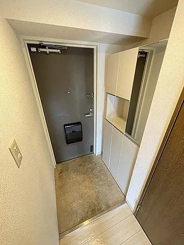 プライムレジデンス西宮の玄関写真