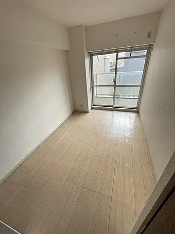 プライムレジデンス西宮の居間写真