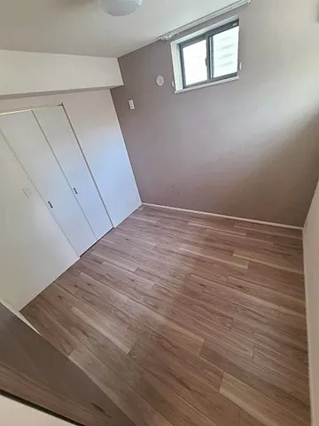 プリーマ甲風園の居間写真