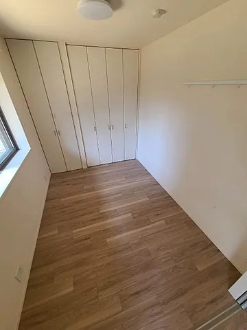 プリーマ甲風園の居間写真
