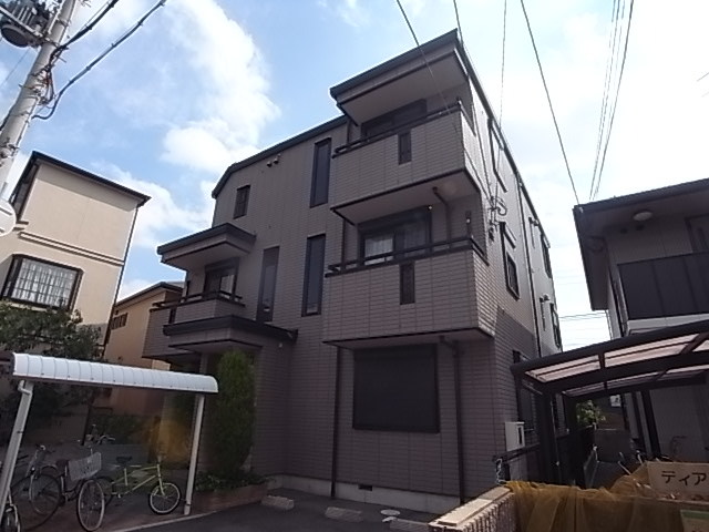 メゾン三条