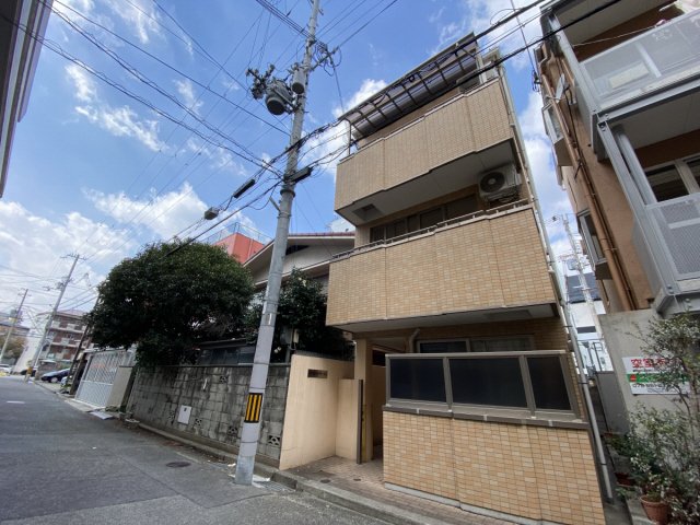 アールヴィラージュの外観写真