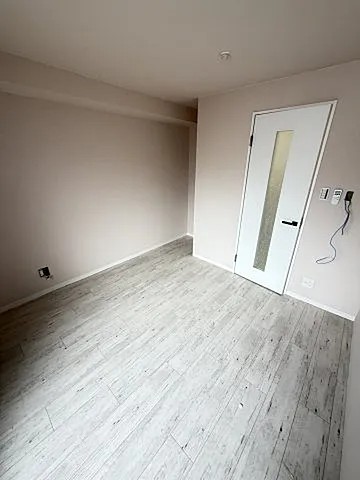 Le FIELD 002の居間写真