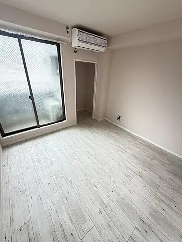 Le FIELD 002の居間写真