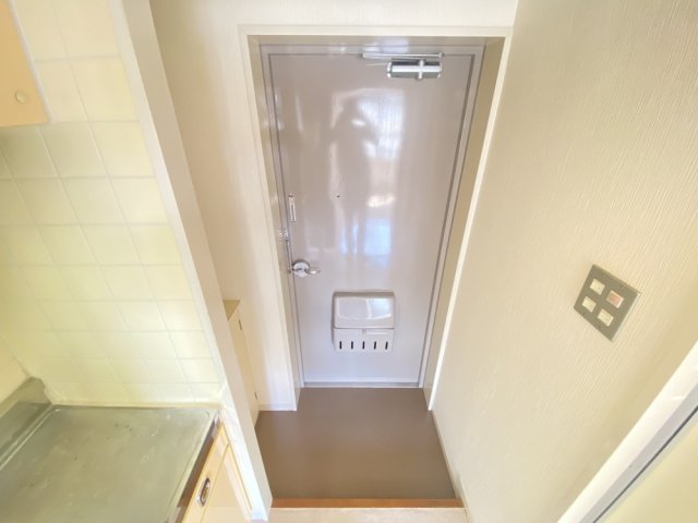 ライフイン芦屋弐番館の玄関写真