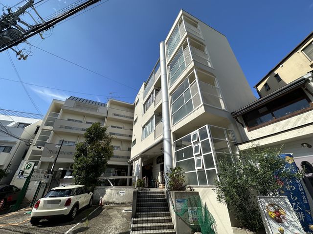 マークハーゲンの外観写真