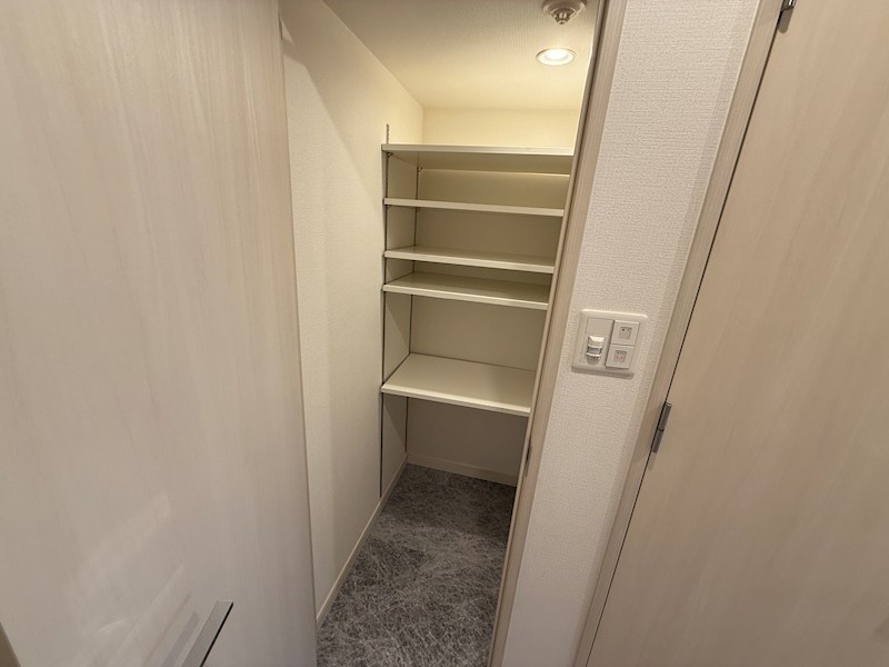 Ladouceur西宮の玄関写真