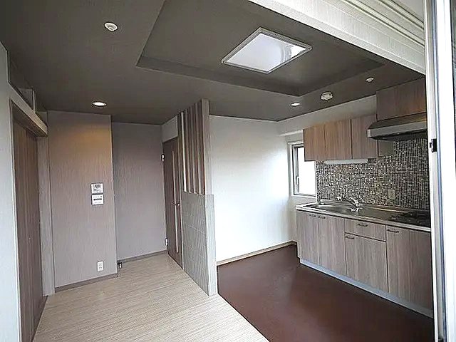 六甲壱番館の居間写真