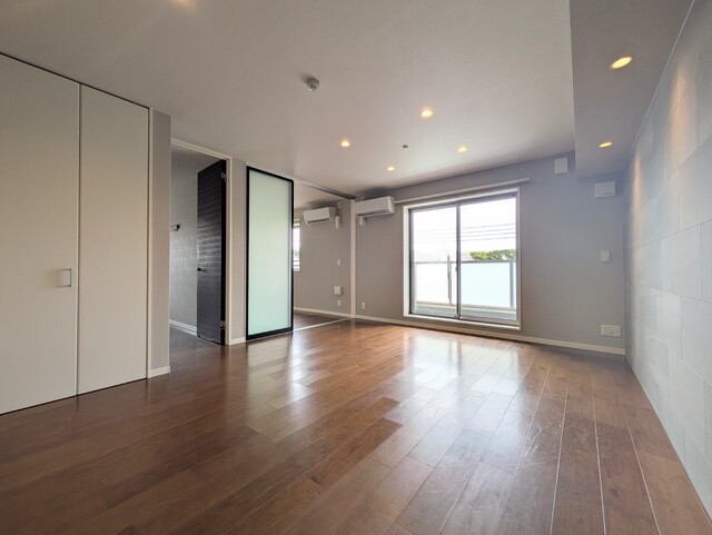 シャーメゾングレイス芦屋の居間写真