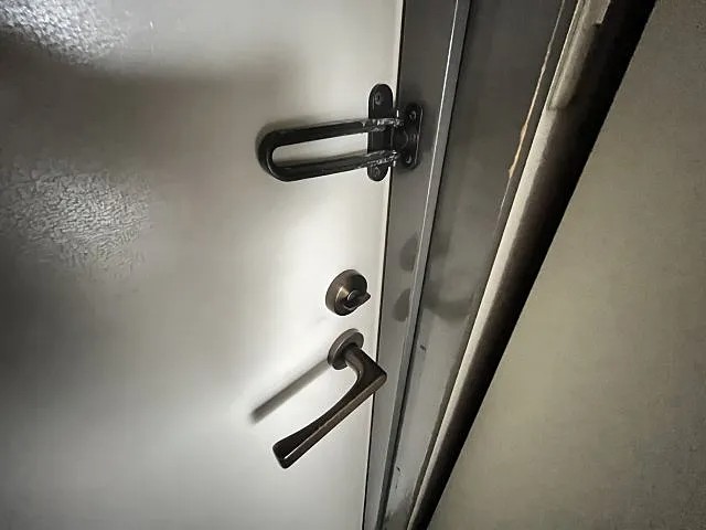 ハイネス生田の玄関写真