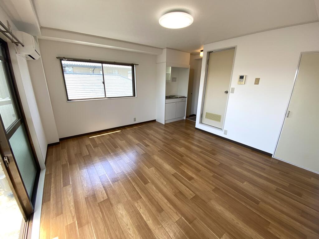 芦屋フラットの居間写真