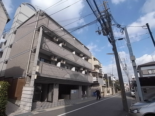 サウザー岡本の外観写真