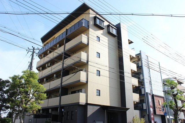 東海道本線 摂津本山駅 徒歩9分 6階建 築17年の外観写真