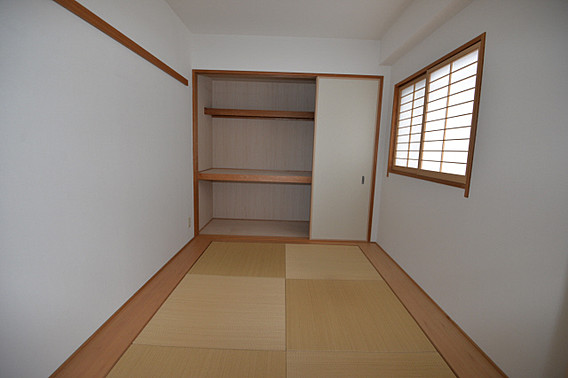 アーバネックス元町通の居間写真
