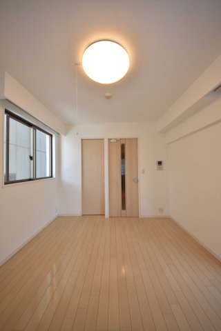 ジークレフ神戸元町の居間写真
