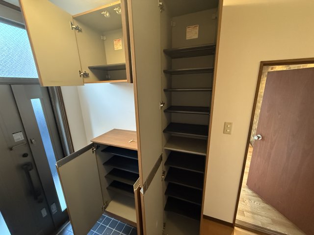 カーサ六甲の玄関写真