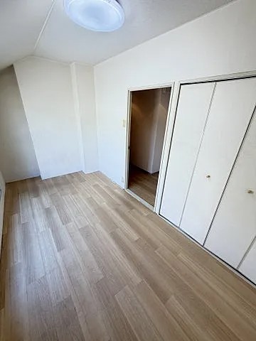 ヴィラコート三宮の居間写真