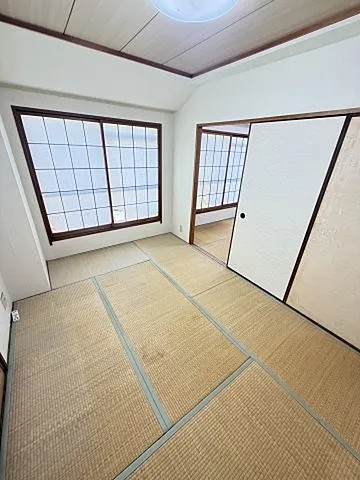 ヴィラコート三宮の居間写真