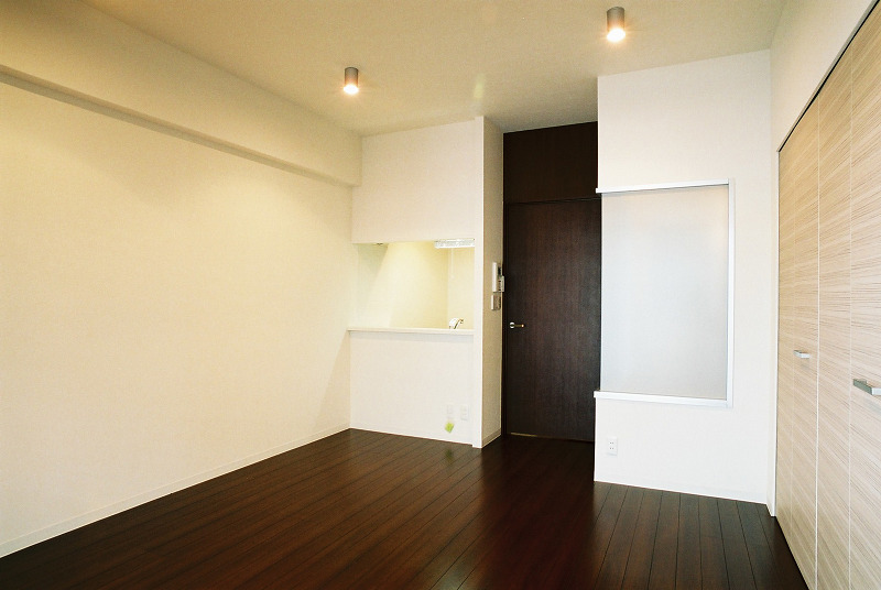 W.O.B ROKKOHMICHIの居間写真