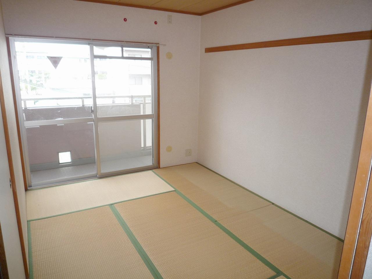 ウルム西宮の居間写真