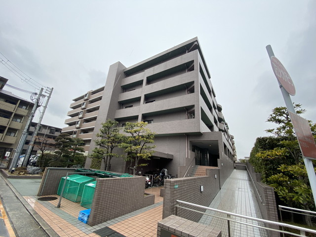 グレース門戸荘の外観写真