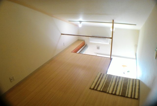 bravo東川崎737の居間写真