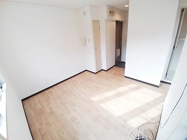 SES本山ハイツの居間写真