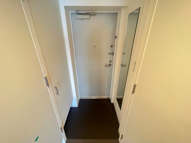 セレニテ神戸ミラクの玄関写真