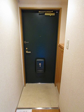 アスヴェル神戸元町の玄関写真