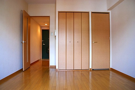アスヴェル神戸元町の居間写真