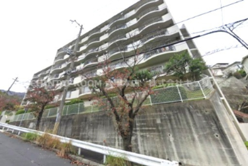 荒神山マンションの外観写真