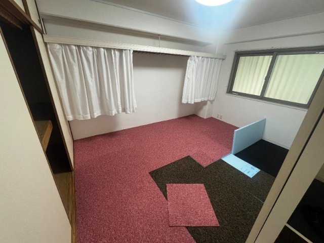 荒神山マンションの居間写真
