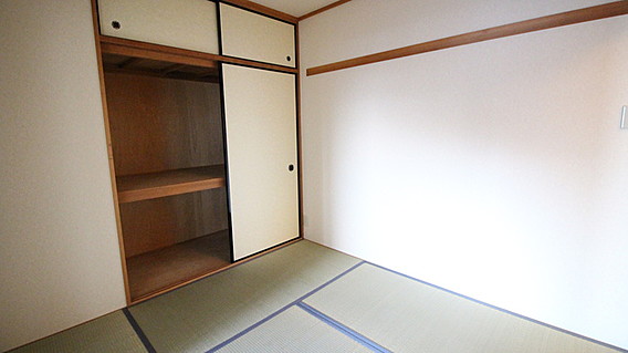 御影オークマンションの居間写真