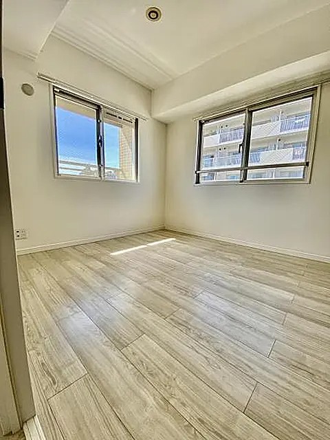 ワコーレアーバンステージ三宮の居間写真