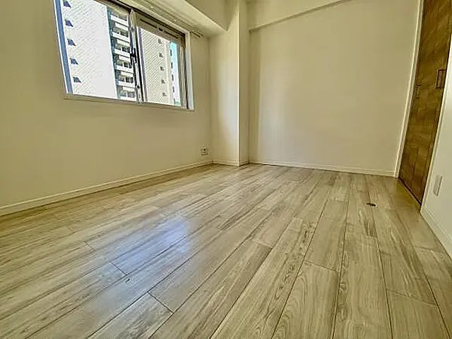 ワコーレアーバンステージ三宮の居間写真