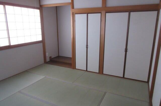 阪神電鉄本線 芦屋駅 徒歩9分 3階建 築36年の居間写真