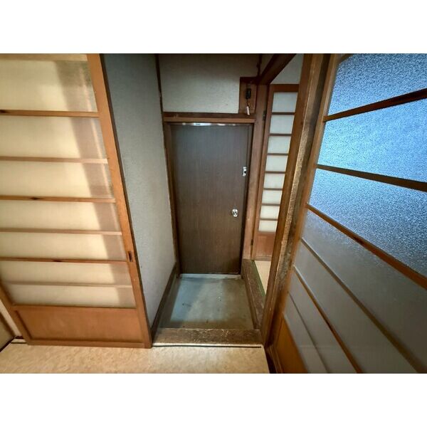 マンションLagoaの玄関写真