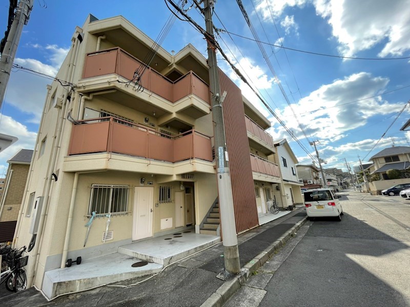 シティハイツ西岡本の外観写真