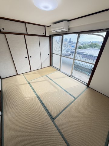 北野コーポラスの居間写真