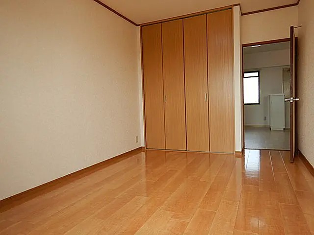 ビューライフ六甲の居間写真