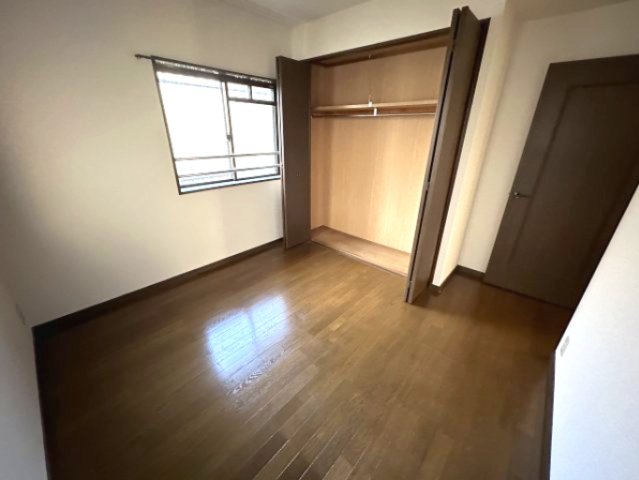 アゼリア六甲の居間写真