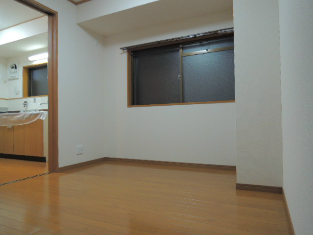 品川第6マンションの居間写真