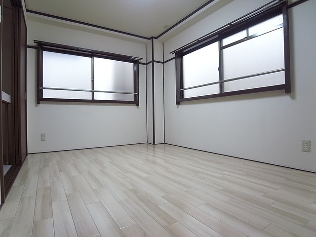 品川第6マンションの居間写真