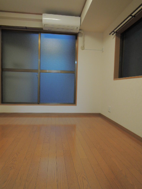 品川第6マンションの居間写真