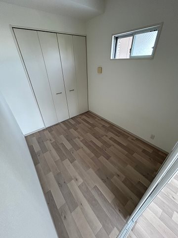 グランクリュ西宮の居間写真